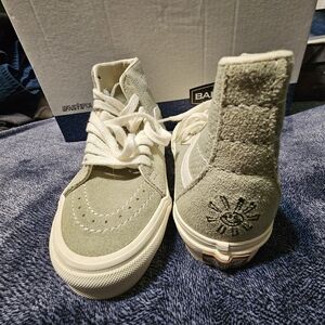 Vans High Top Suede Sneakers in Sage Green & Cream